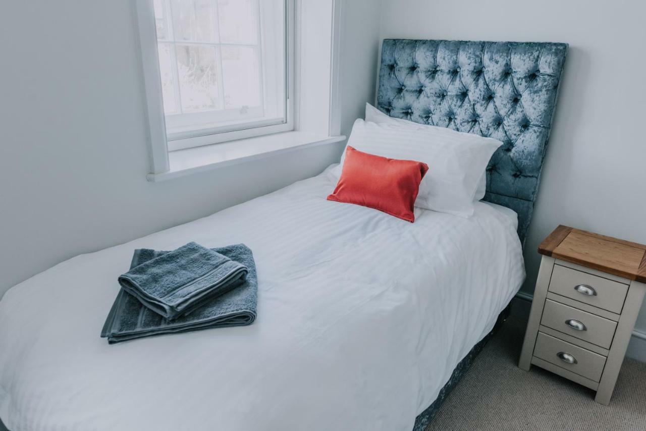 Cavendish House With Secure, Allocated Parking, 2 Mins Walk From Windsor Castle Exterior foto